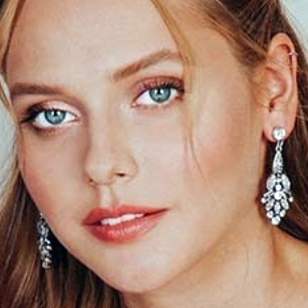 Erica Nikol Rosalie Drop Earrings